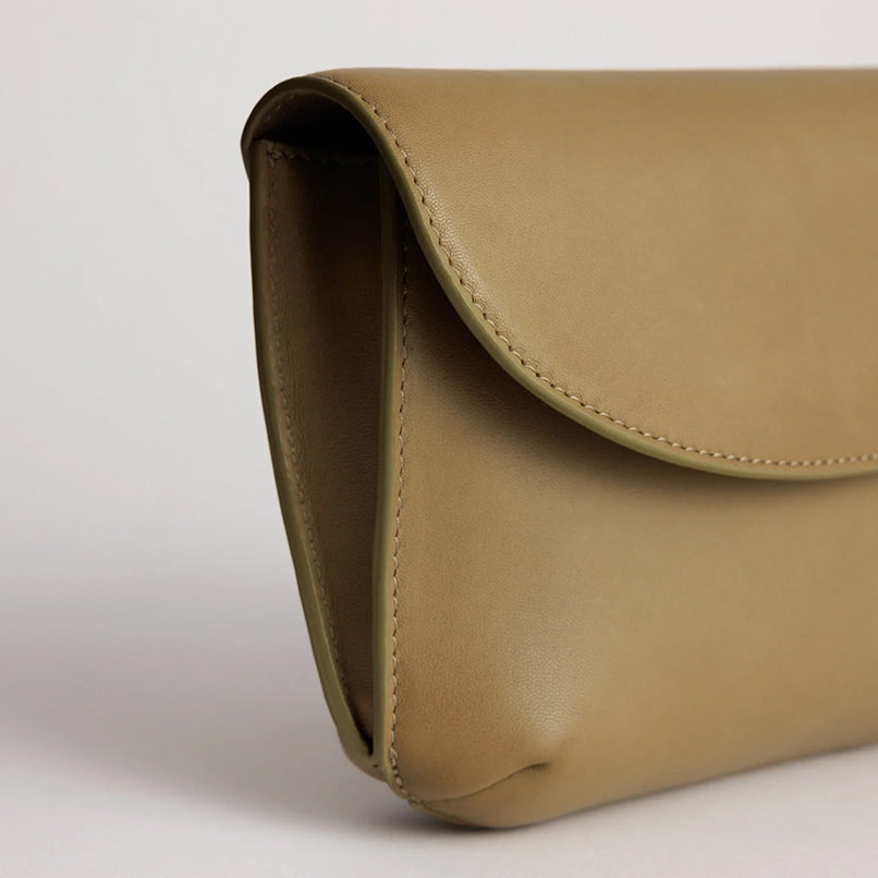 Yu Mei Keriana Clutch Jade Lambskin